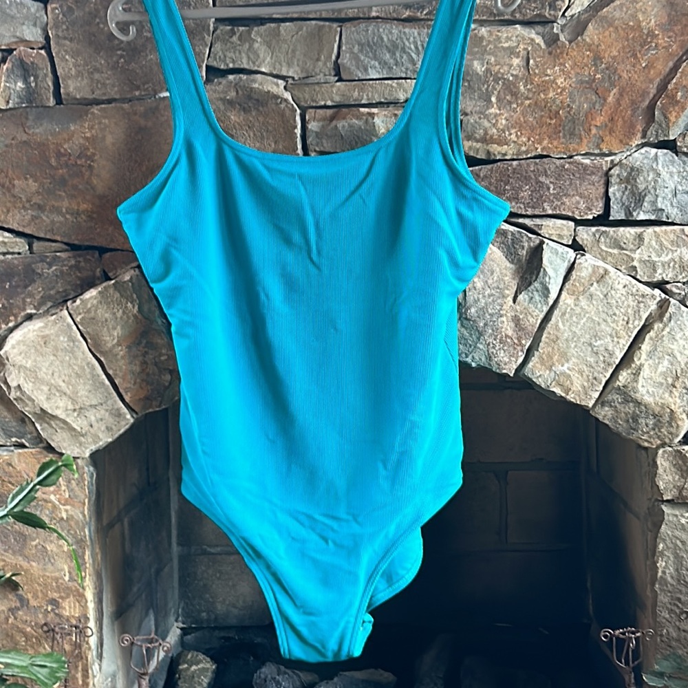 LL Bean tank one piece swimsuit size 14;Runs Large & long; Beautiful Teal Color